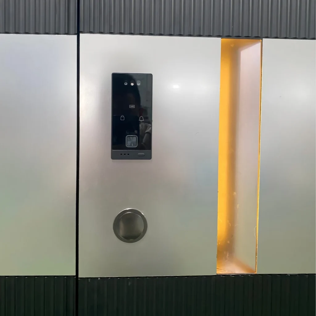 Aluminum Entry Doors smart lock