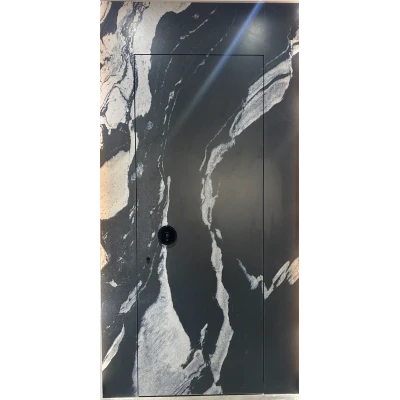 Anti-rocking plate aluminum door feature